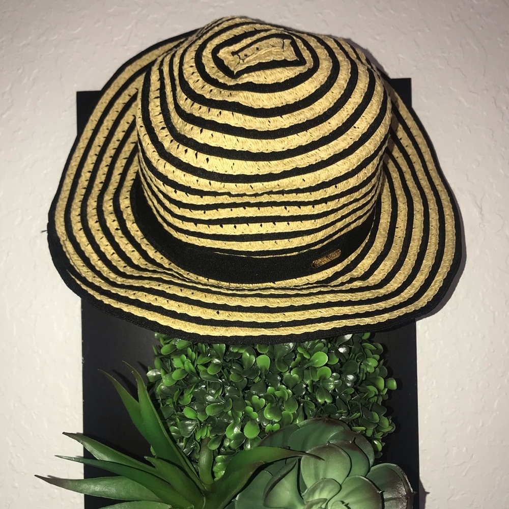 Calvin Klein Women Sun Hat - Picture 3 of 8